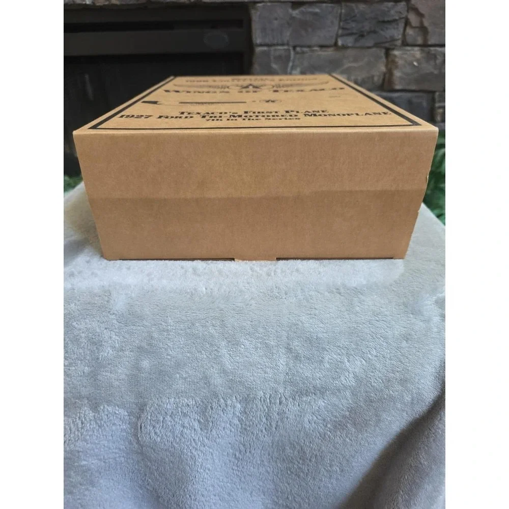 1999 Special Collector's Edition Wings of Texaco 1927 Ford Tri-Motored Monoplane